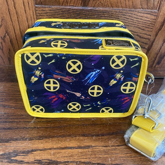 Loungefly Funko Soda Cooler Bag X-Men Marvel Disney MCU - Picture 5 of 6